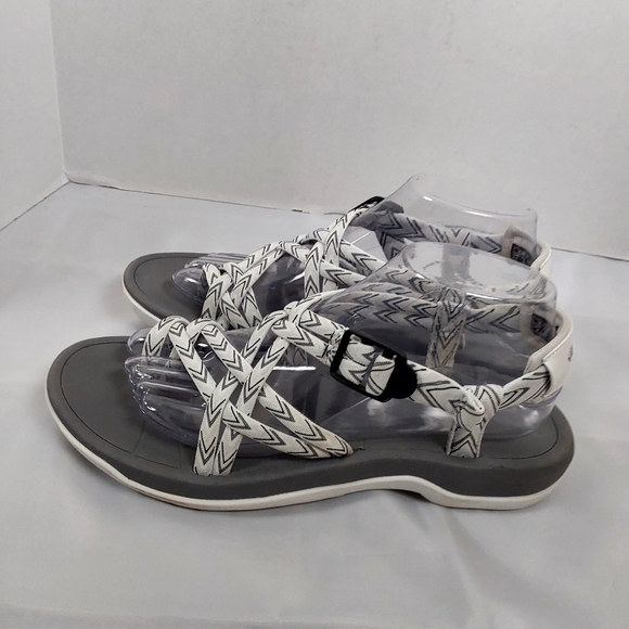 Viakix Hiking Sandals - Picture 4 of 11